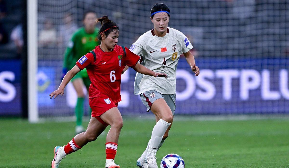 中国女足曾与乌兹女足在亚洲杯交手3次，三战全胜总比分30-0